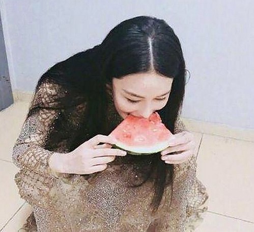 赵今麦新剧热播,演技获赞引发热议,网友纷纷点赞实力派成长